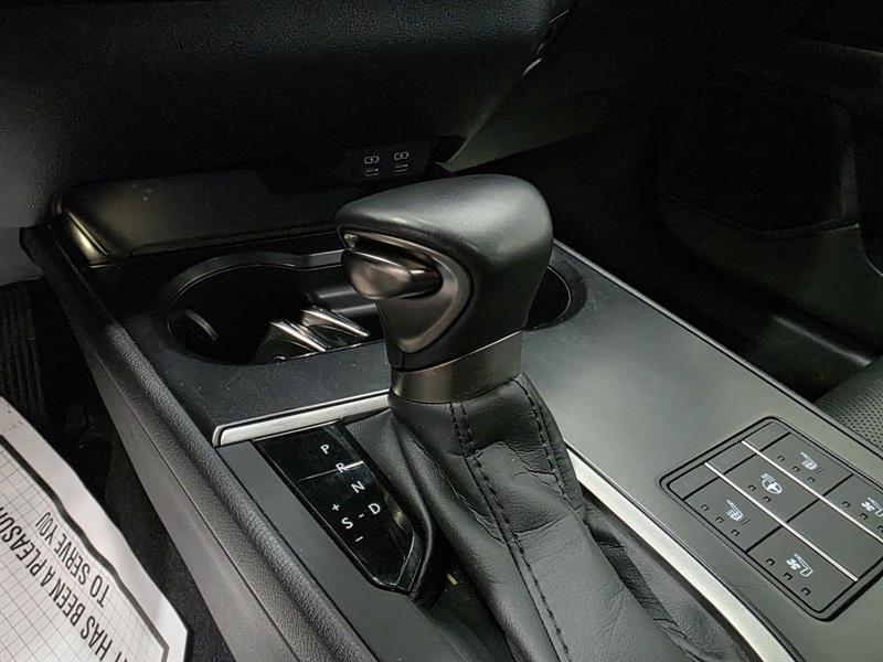 lexus UX-series 2023 - 12
