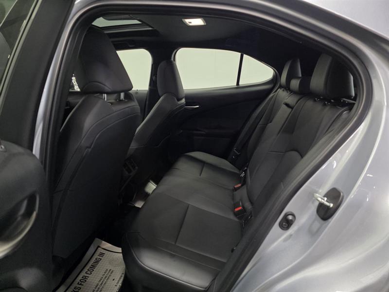 lexus UX-series 2023 - 16