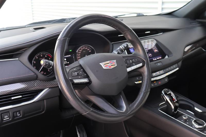 cadillac XT4 2020 - 9