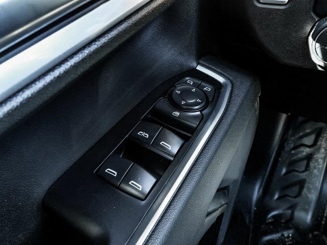 chevrolet Silverado 1500 2025 - 19