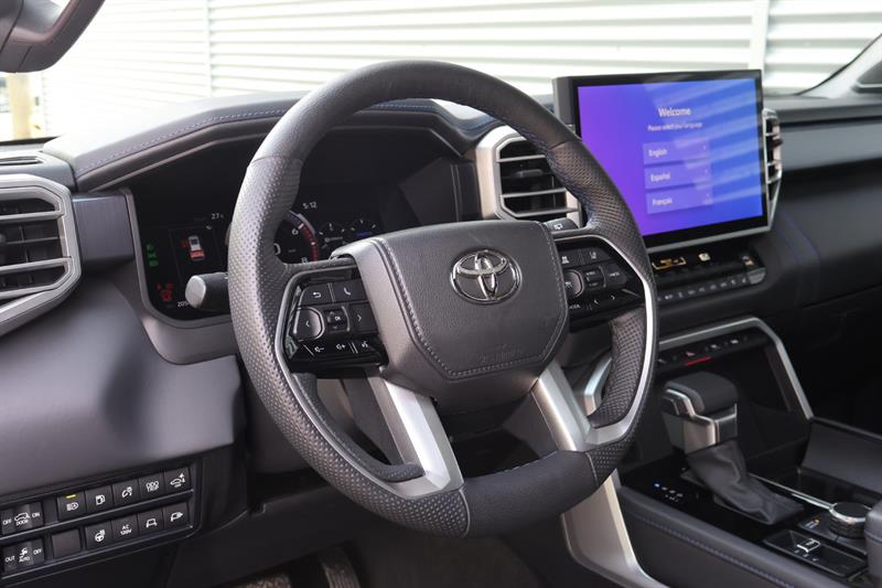 toyota Sequoia 2025 - 13