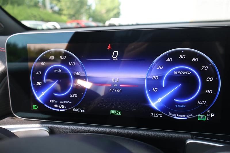 mercedes-benz EQB 2024 - 28