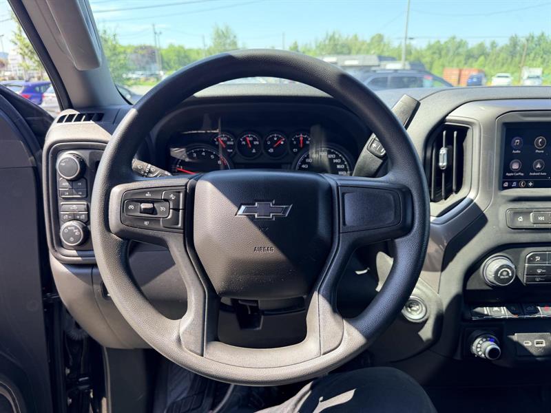 chevrolet Silverado 1500 2022 - 17