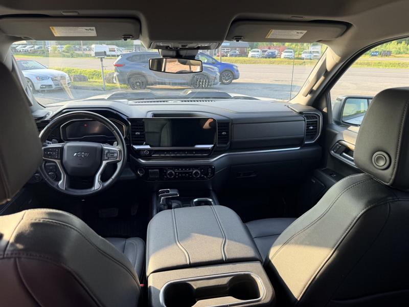 chevrolet Silverado 1500 2023 - 30