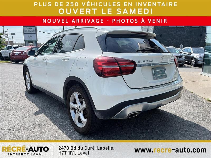 mercedes-benz GLA 2018 - 3
