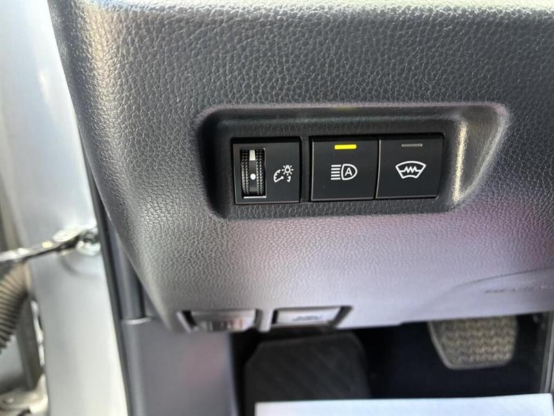 toyota RAV4 2025 - 18