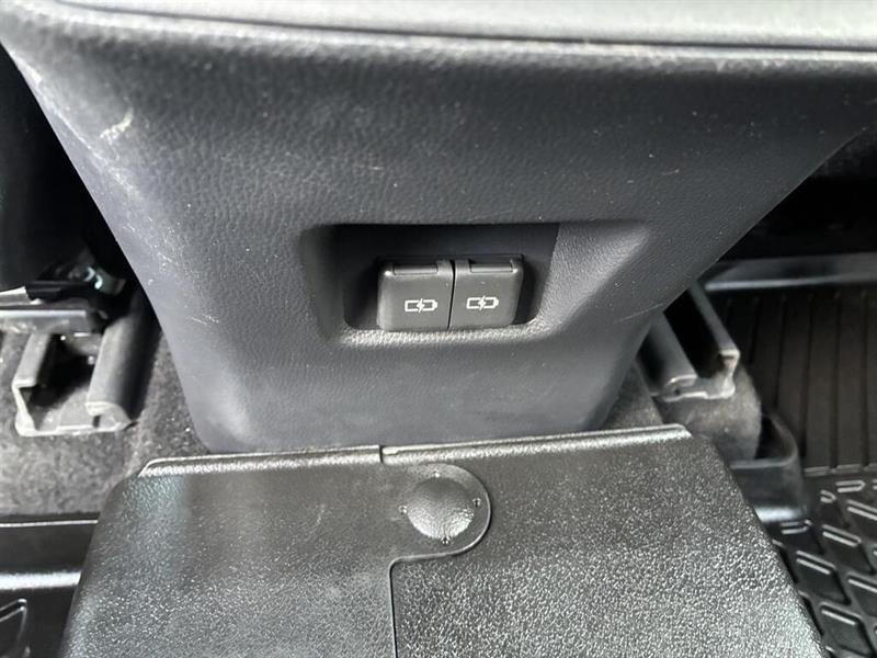 toyota RAV4 2025 - 13