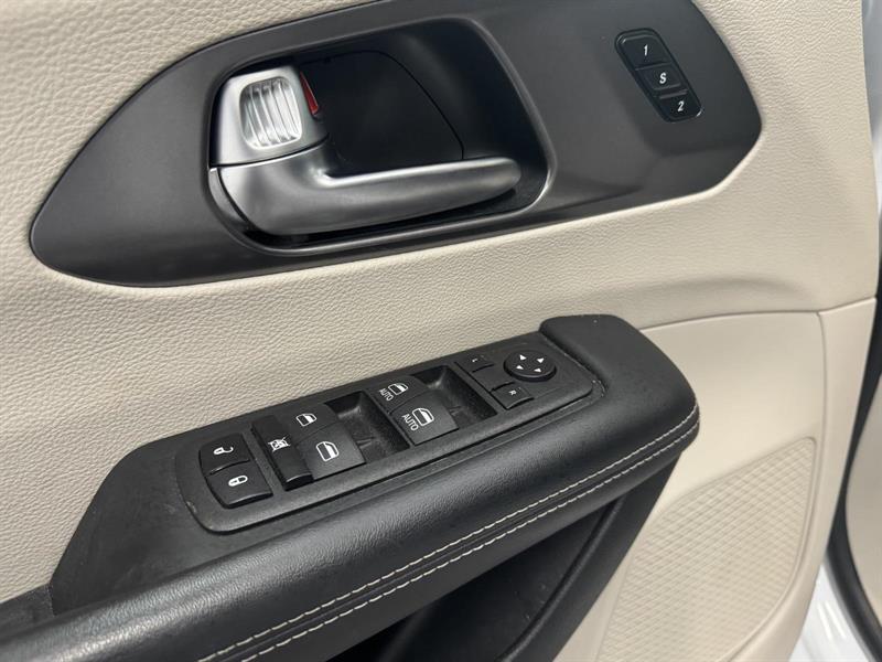 chrysler Pacifica 2024 - 9