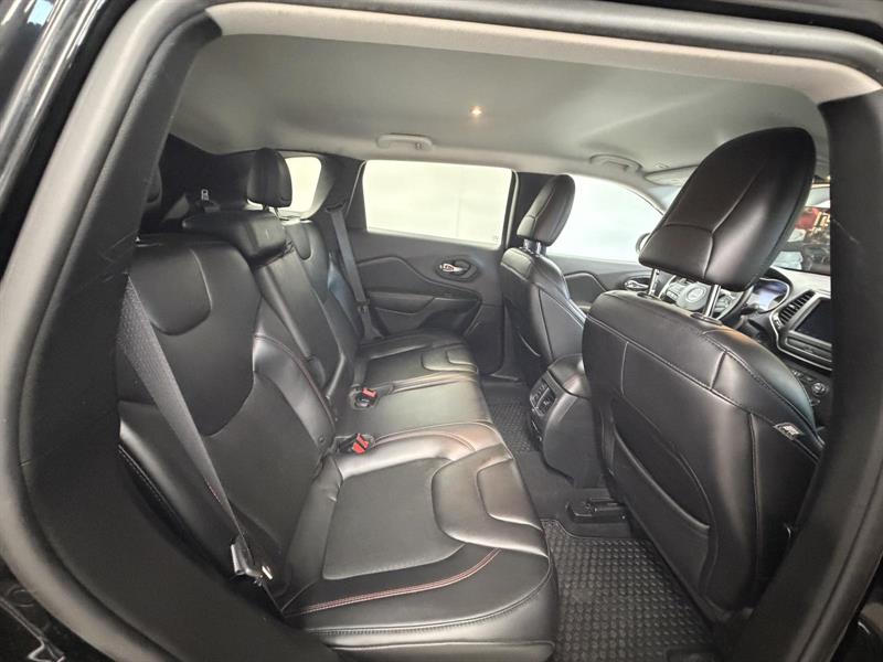 jeep Cherokee 2019 - 12