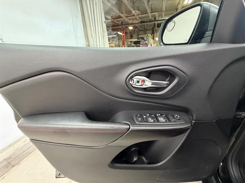 jeep Cherokee 2019 - 14
