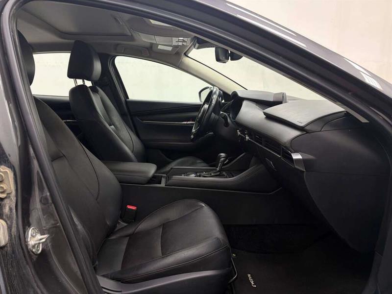 mazda Mazda3 2021 - 29