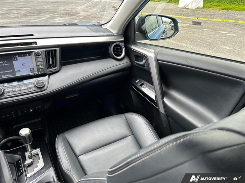 toyota RAV4 Hybrid 2016 - 28