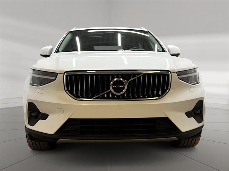 volvo XC40 2023 - 2
