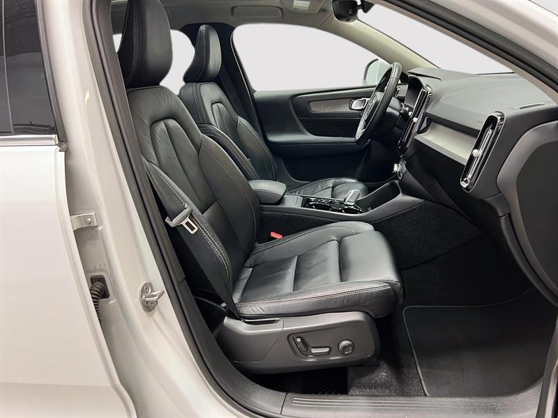 volvo XC40 2023 - 8