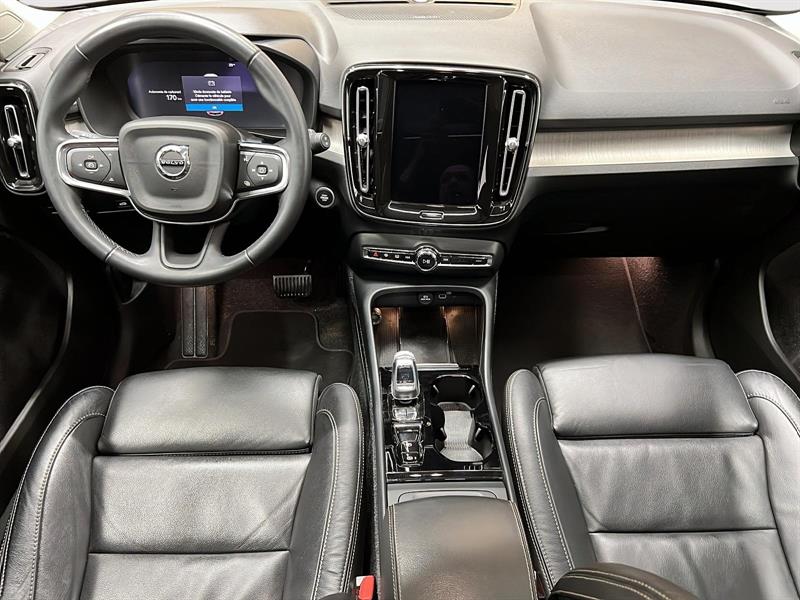 volvo XC40 2023 - 11