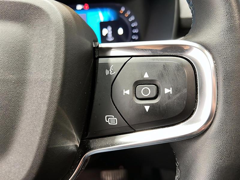 volvo XC40 2023 - 22
