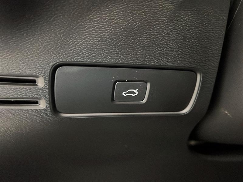 volvo XC40 2023 - 24