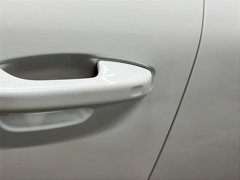 volvo XC40 2023 - 28