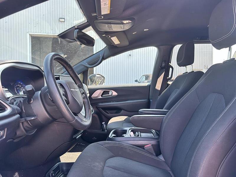 chrysler Pacifica 2023 - 12
