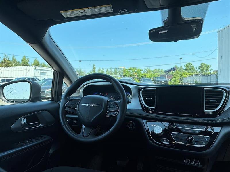 chrysler Pacifica 2023 - 16