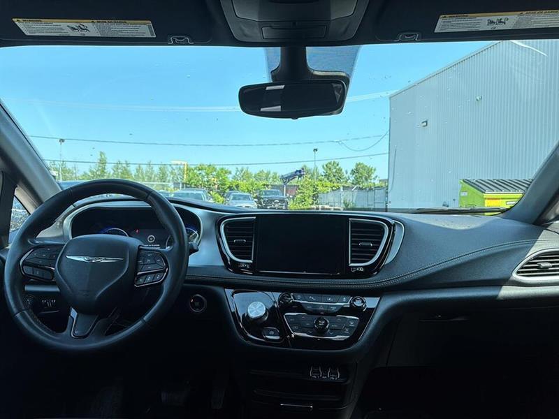 chrysler Pacifica 2023 - 17