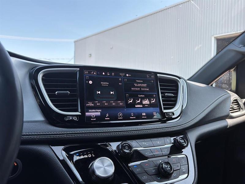 chrysler Pacifica 2023 - 21