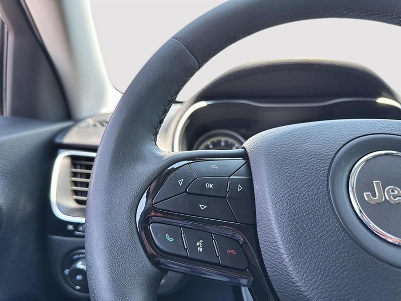 jeep Cherokee 2023 - 26