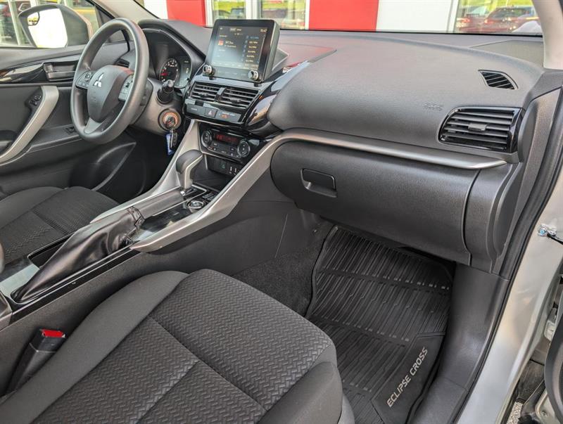 mitsubishi Eclipse Cross 2023 - 16