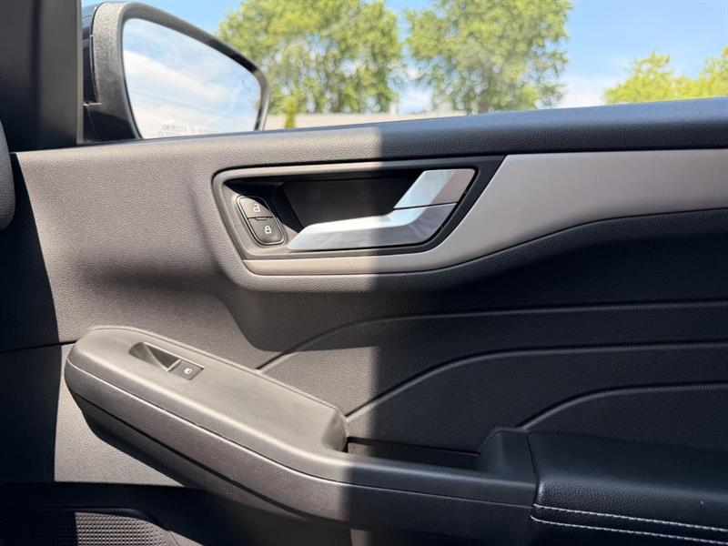 ford Escape 2021 - 29