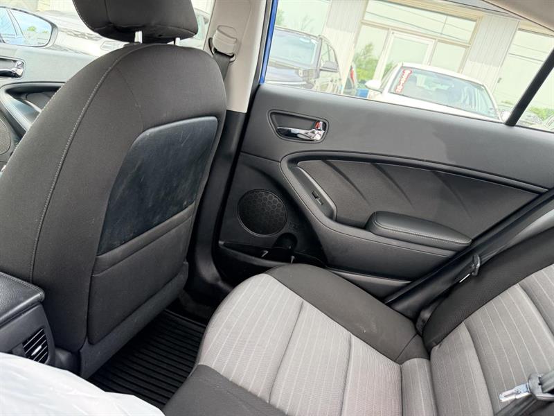 kia Forte 2015 - 31