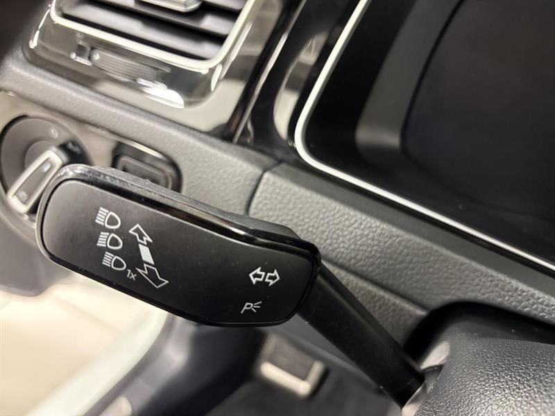 volkswagen Golf R 2019 - 13