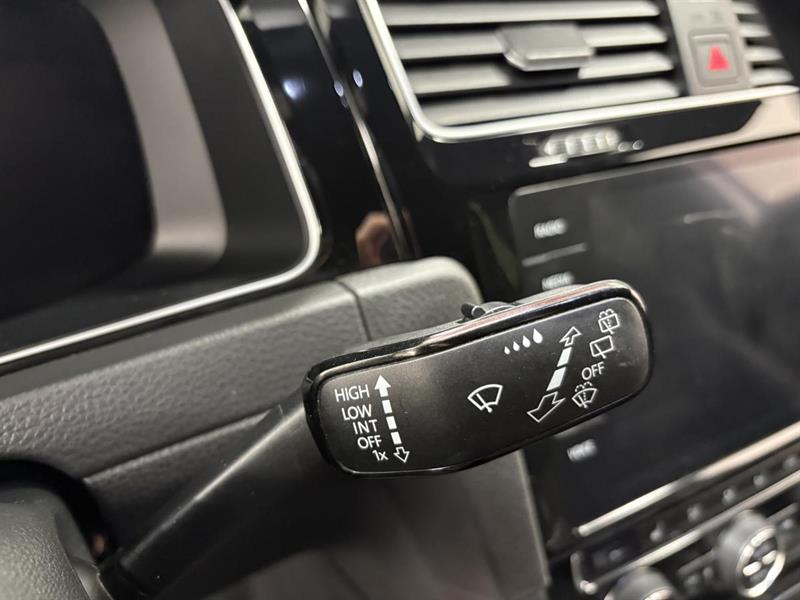 volkswagen Golf R 2019 - 16