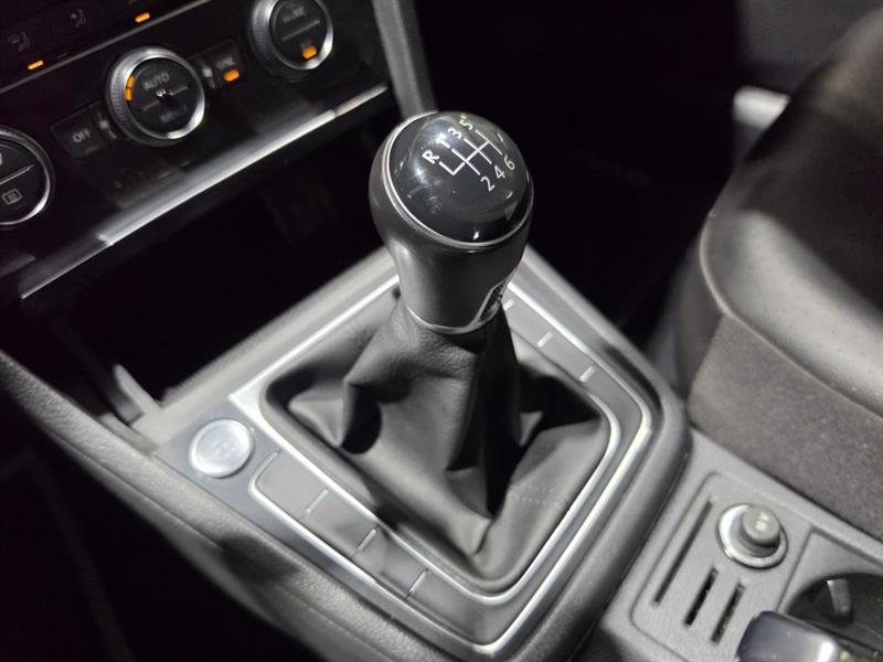 volkswagen Golf 2021 - 16