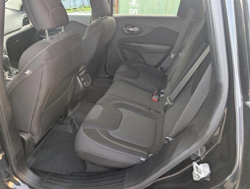 jeep Cherokee 2015 - 12