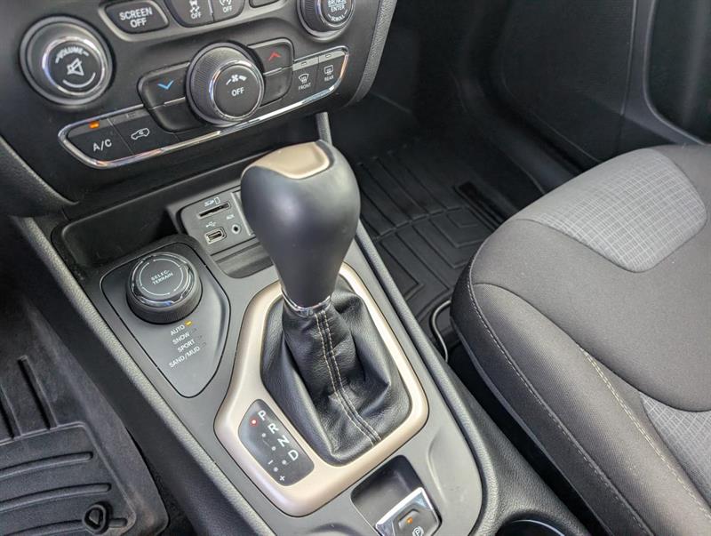 jeep Cherokee 2015 - 24