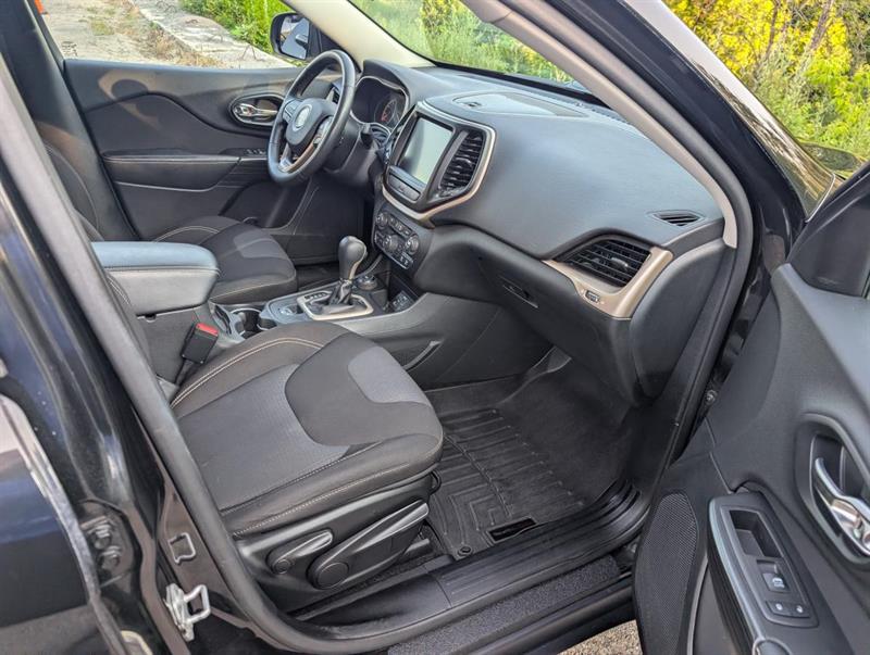 jeep Cherokee 2015 - 29