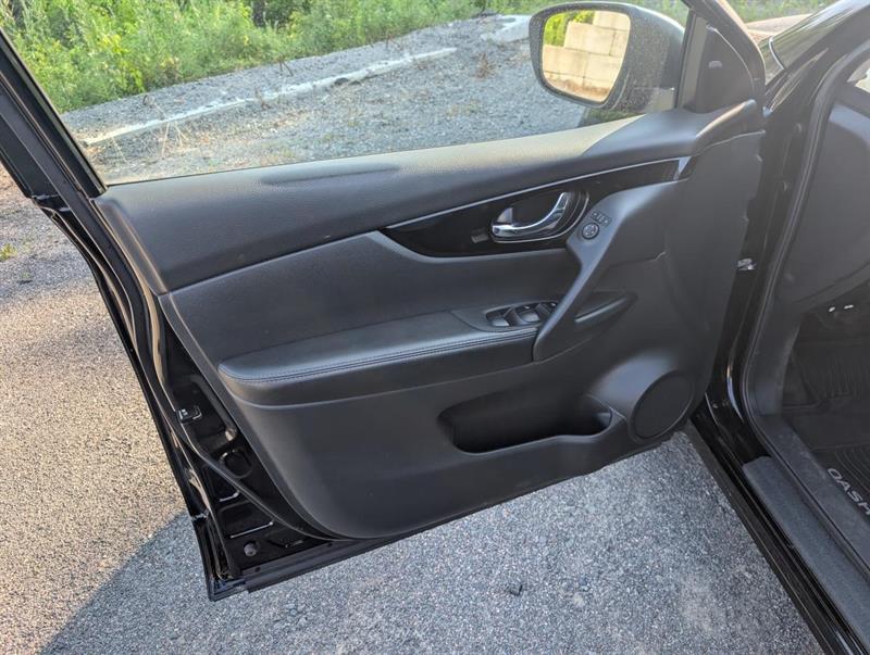 nissan Qashqai 2021 - 24