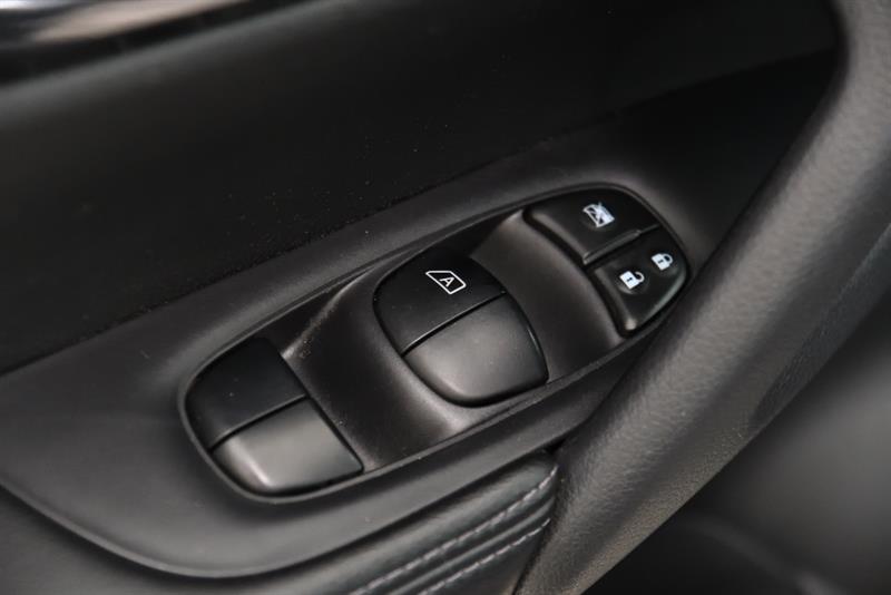 nissan Rogue 2015 - 12
