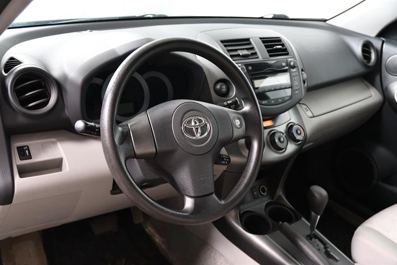 toyota RAV4 2011 - 11