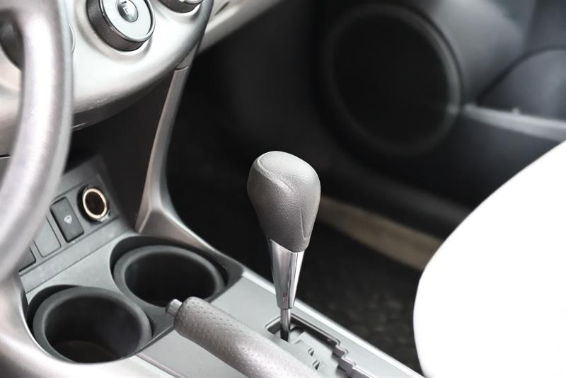 toyota RAV4 2011 - 13