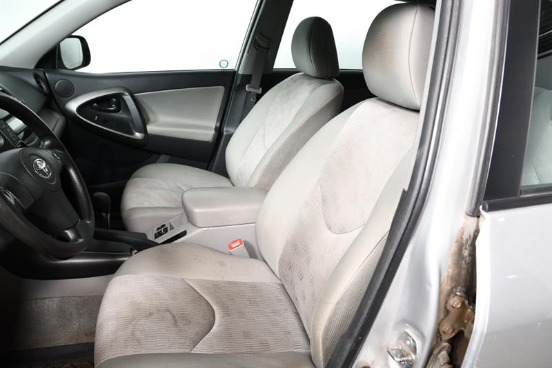 toyota RAV4 2011 - 15