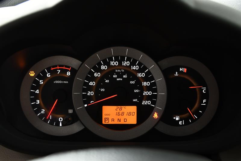 toyota RAV4 2011 - 17