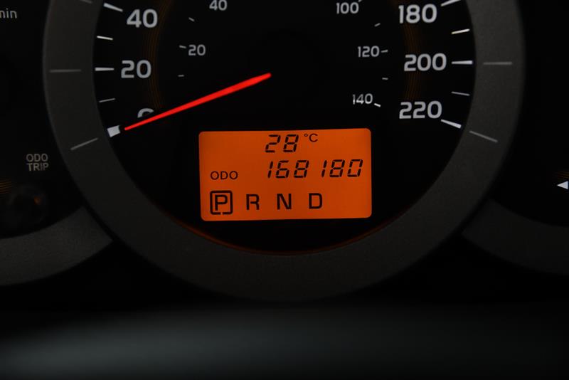 toyota RAV4 2011 - 18