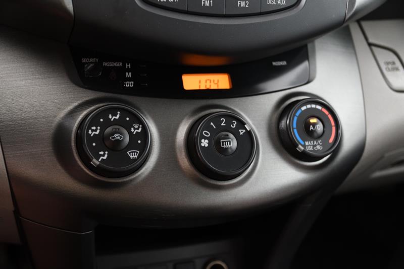 toyota RAV4 2011 - 20