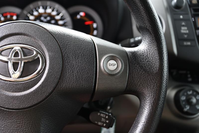 toyota RAV4 2011 - 22