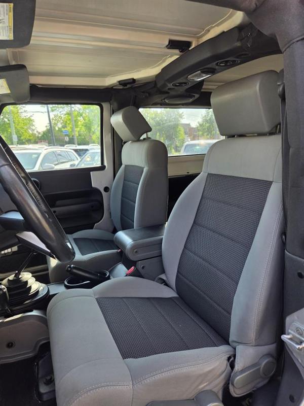 jeep Wrangler 2010 - 14
