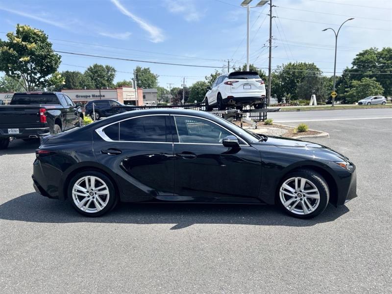 lexus IS 300 2021 - 5