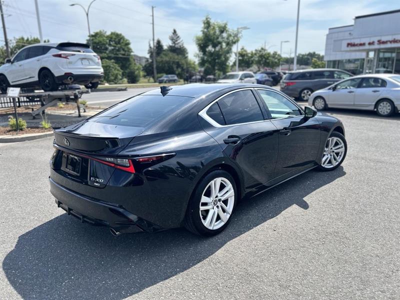 lexus IS 300 2021 - 6