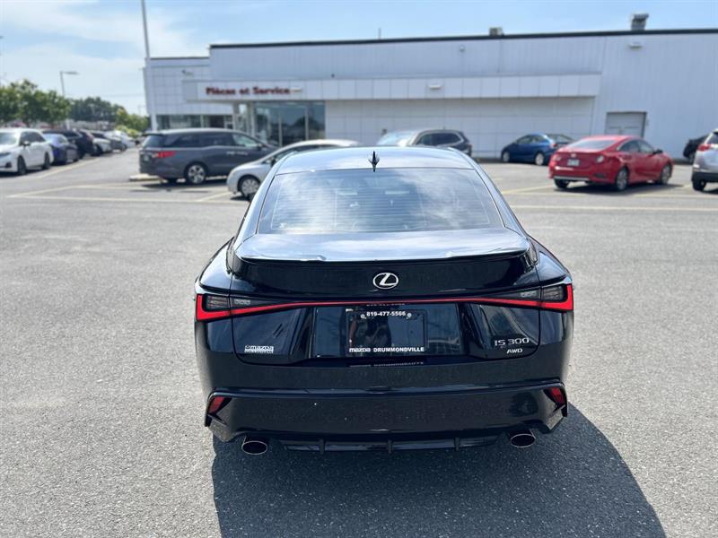 lexus IS 300 2021 - 7