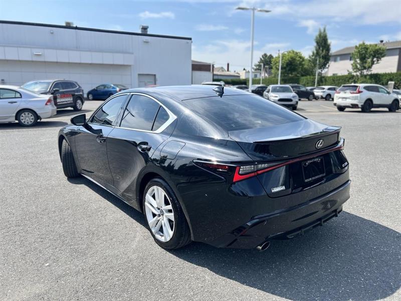 lexus IS 300 2021 - 8